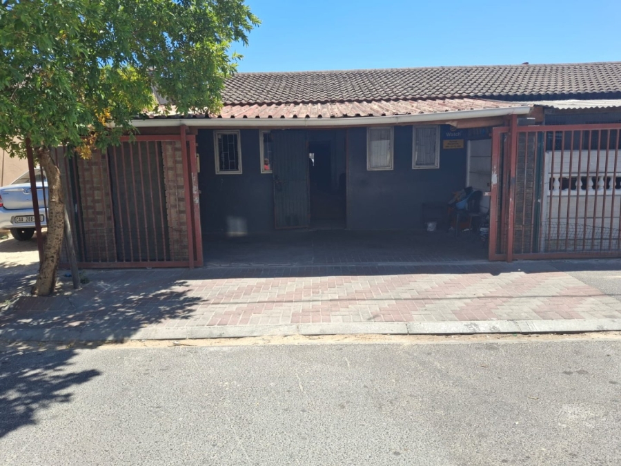 2 Bedroom Property for Sale in Delft Western Cape